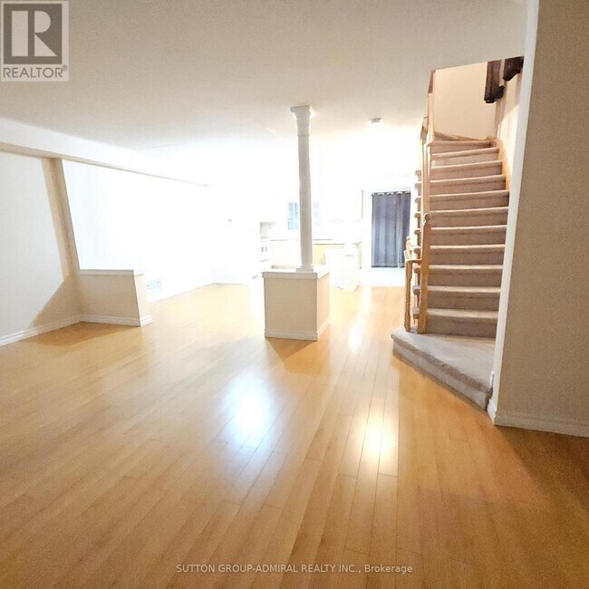 Photo - 27 Frost King Ln