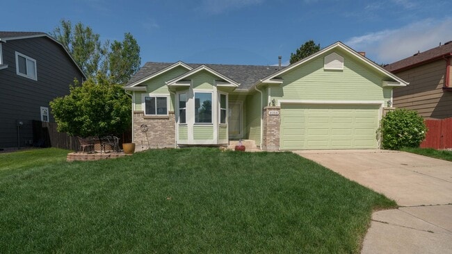 Beautiful Ranch Home in Charleston Place - Beautiful Ranch Home in Charleston Place