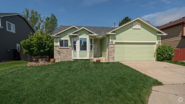Building Photo - Beautiful Ranch Home in Charleston Place