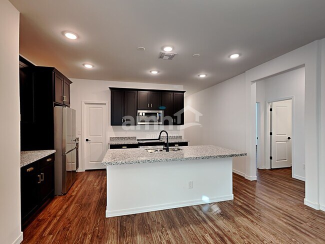 Photo - 861 S 150th Dr