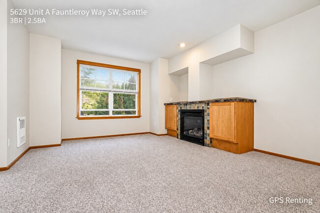 5629 Fauntleroy Wy SW