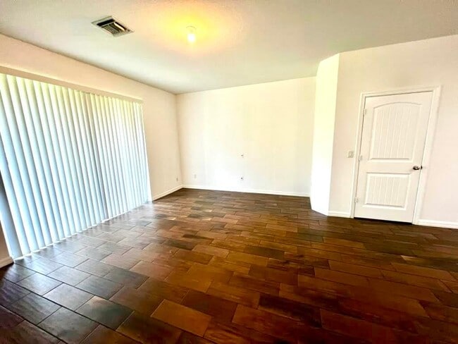 Photo - 1129 Vermilion Dr