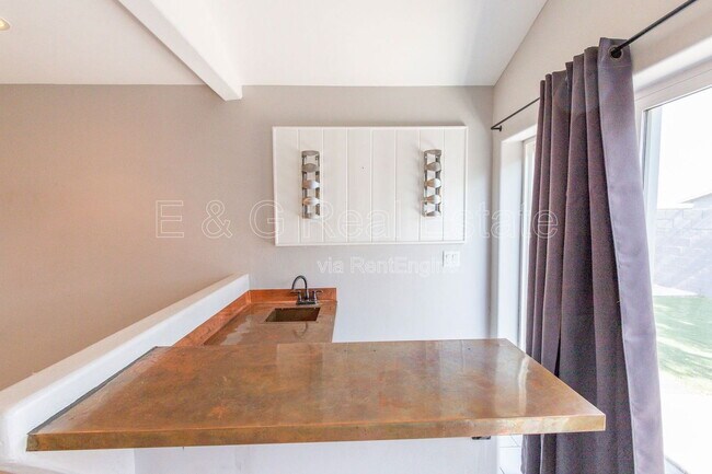 Photo - 730 E Solana Dr