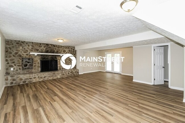 3 Bedroom Pet-Friendly Home in Stone Mountain, GA with Main Street Renewal