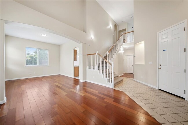 Photo - 9615 Harvest View Way