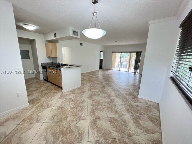 2490 Centergate Dr