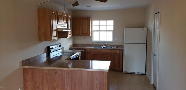 Photo - 255 Ulster Ln