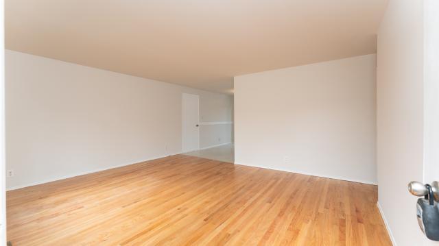 Photo - 4 bedroom in Renton WA 98058