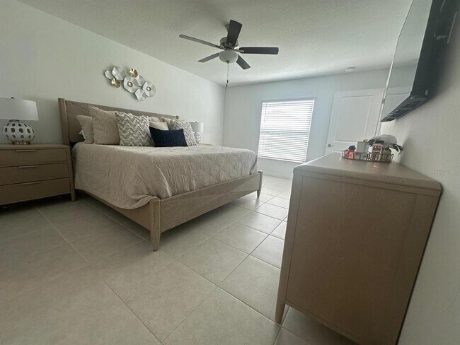 Photo - 32060 Hawthorne Cottage Pl