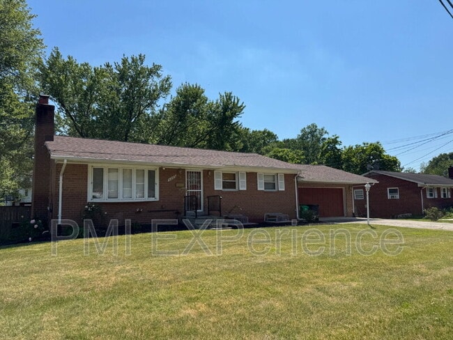 Building Photo - 3203 Amador Dr