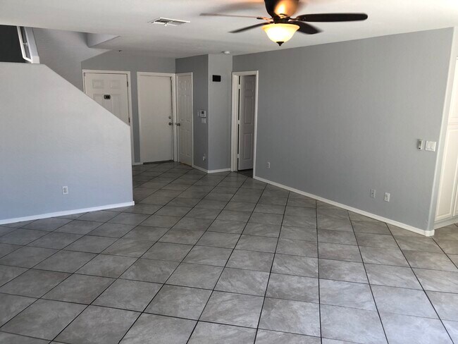 Photo - 11818 W Sunnyside Dr