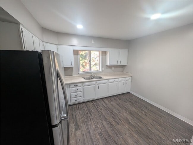 Photo - 335 Ellicott St