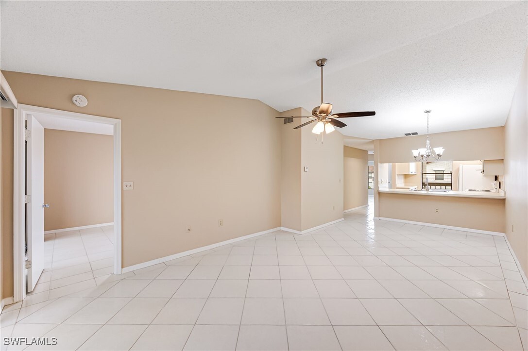 Photo - 9275 Lake Park Dr Unidad 204 Rental