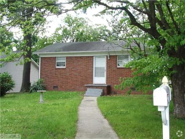 Building Photo - 202 Bingham St Rental