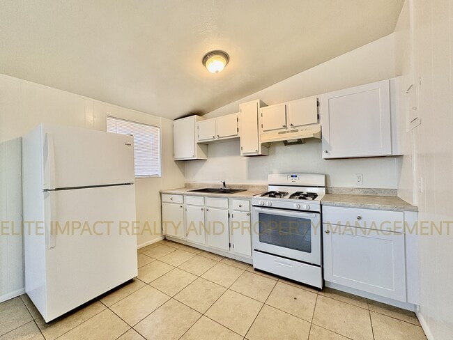 Photo - 2460 N Treat Ave