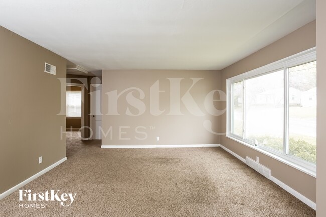 Photo - 1290 Washington St