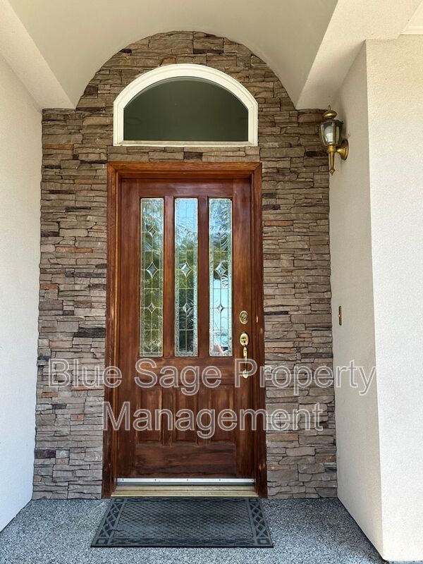 Photo - 561 Doe Run Rd