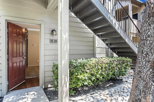 Photo - 8905 Davis Rd