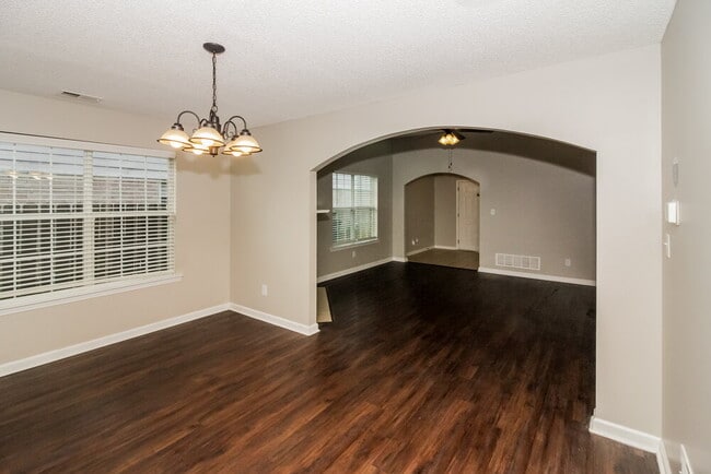 Photo - 7317 Green Ash Dr