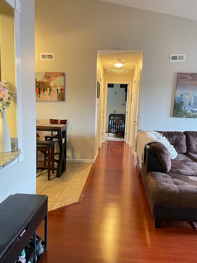 Entryway - 19 Meadow Ridge E Unit #19 Building F