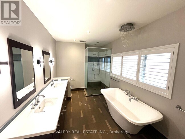 Photo - 32 Belvedere Dr