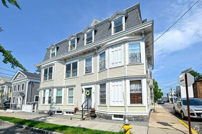 Building Photo - 91 Water St Rental