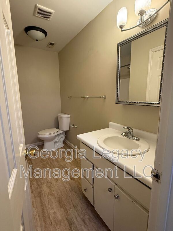 46 Creek Side Dr