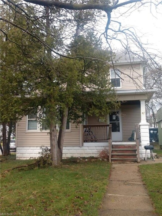 Photo - 95 Ellenwood Ave