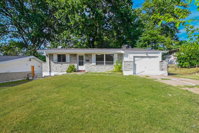 Building Photo - 2505 Netherton Dr Rental