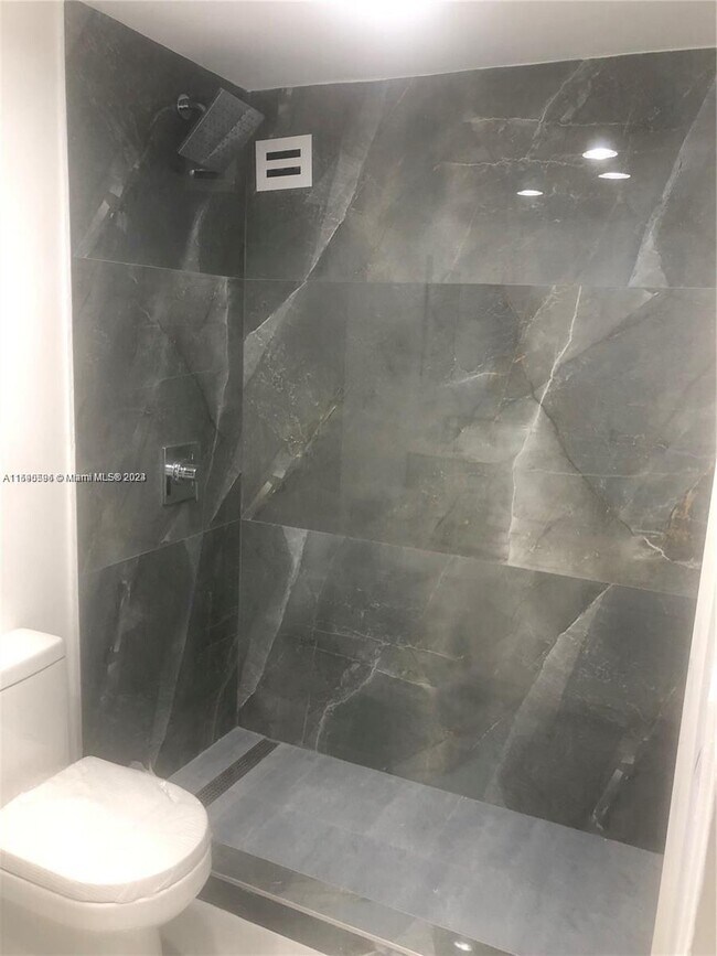 Photo - 10185 Collins Ave Unit 522