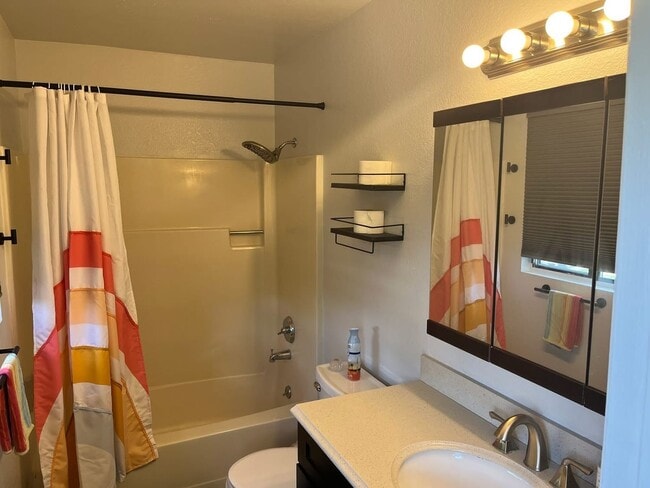 Photo - Spacious 3-bed, 1-bath Heights Townhome
