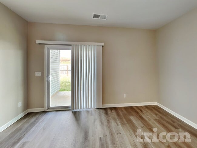 Photo - 9150 War Eagles Way