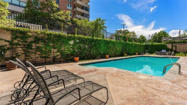 Photo - FABULOUS PEARL STREET CONDO IN SECURE BLDG...