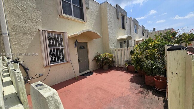 Photo - 1651 NE 115th St