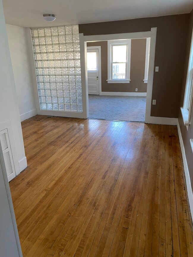 Photo - 1841 N Warren Ave
