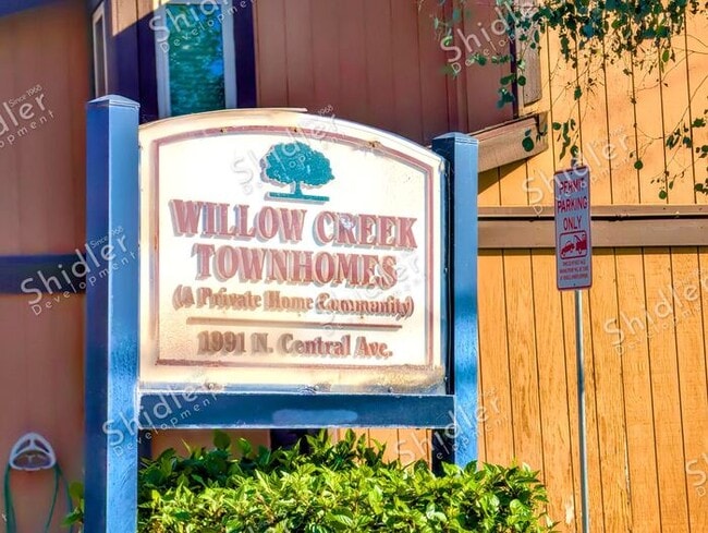 Building Photo - 1991 Central Ave Unit APT 16