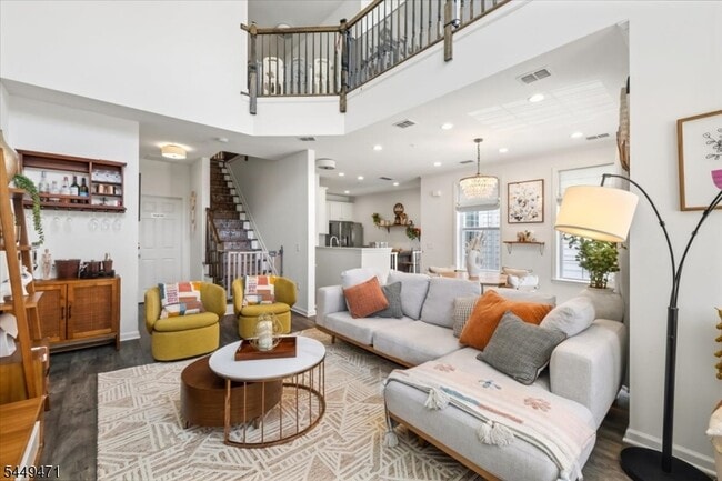 Photo - 121 Sequoia Dr