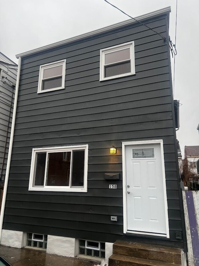 Photo - 158 S 17th St