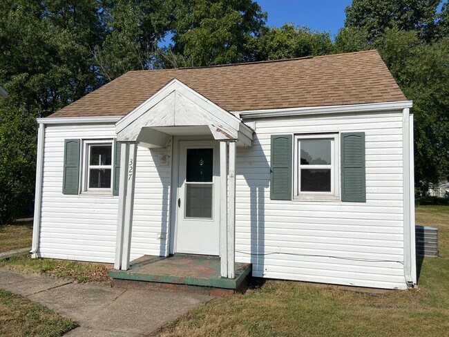 2 Bedroom Home in Mishawaka with Central A... - 2 Bedroom Home in Mishawaka with Central A...