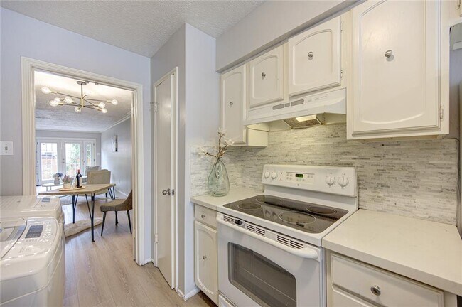 Photo - 378 N Post Oak Ln