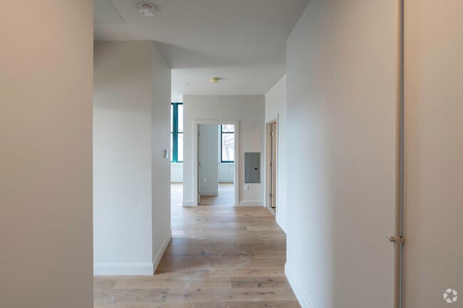 Unit 204, Entrance view - The Petronelli