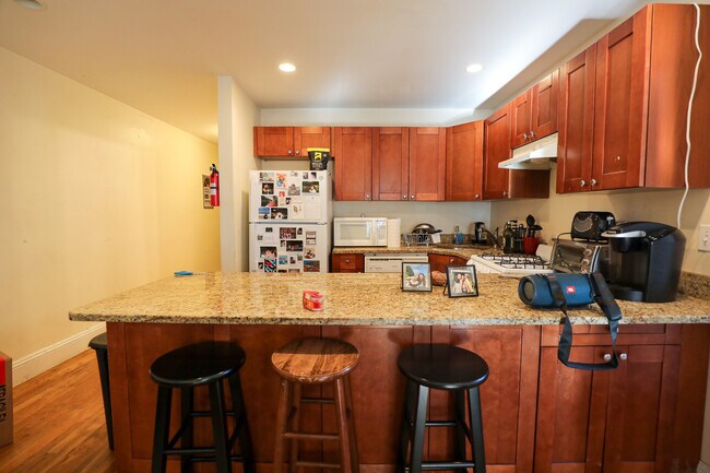 62 Egmont St Unit 6