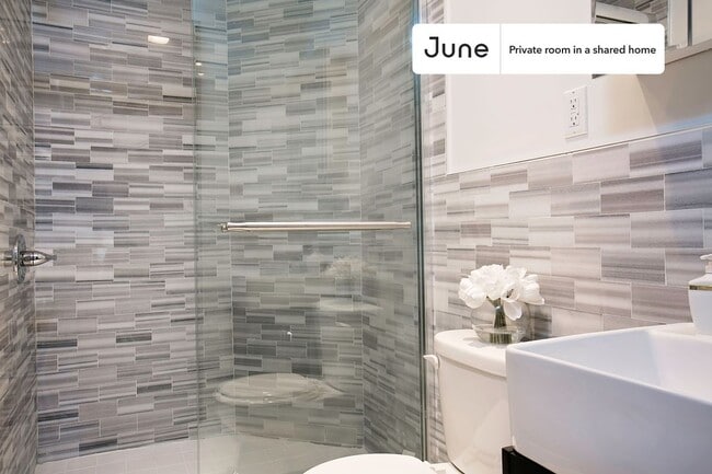 Photo - Room in Shared 4 bed/3 bath home Unit D