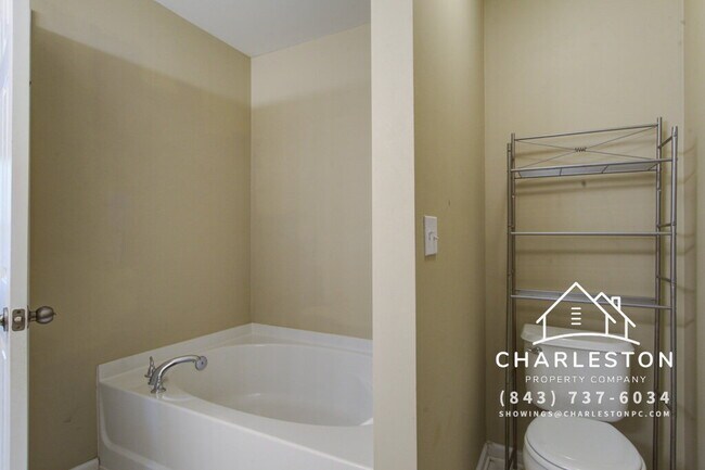 Photo - 8845 Gable St