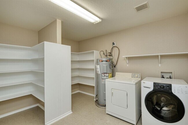 Photo - 11412 Kingsgate Dr