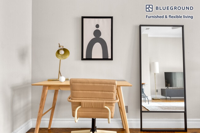 Photo - 290 W 12th St Unit FL3-ID762