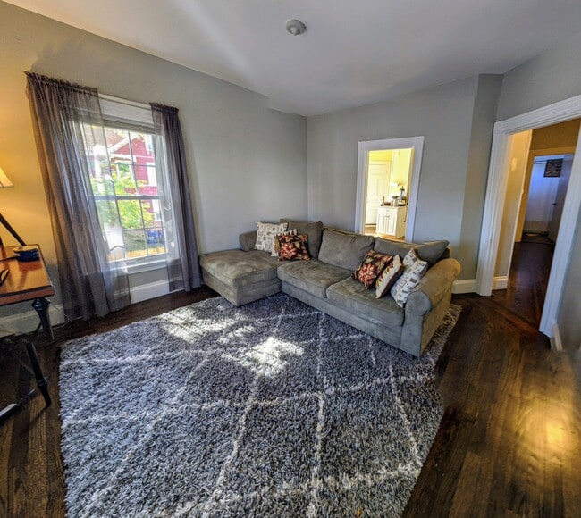 Photo - 74 Sydney St
