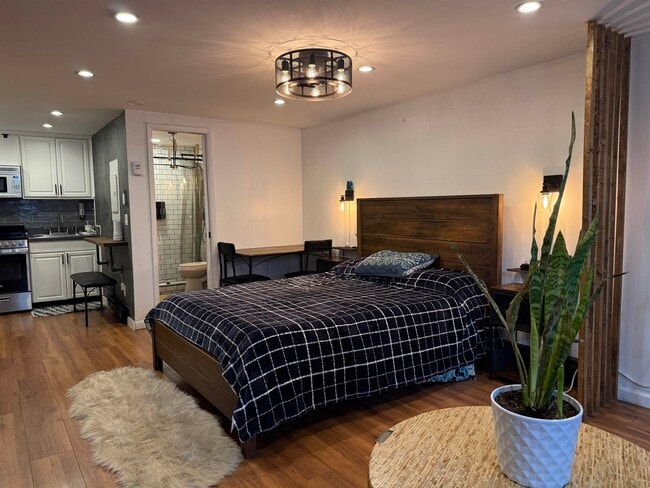 Photo - 42 Willow Wood Ct