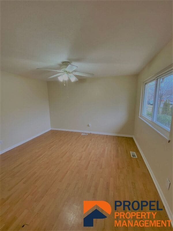 Photo - 1201 Red Leaf Ln