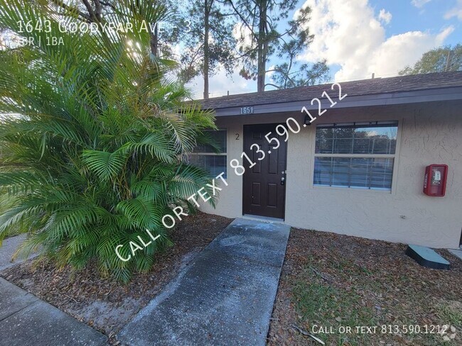 Building Photo - Cute Lakeland Apartment Unit 3